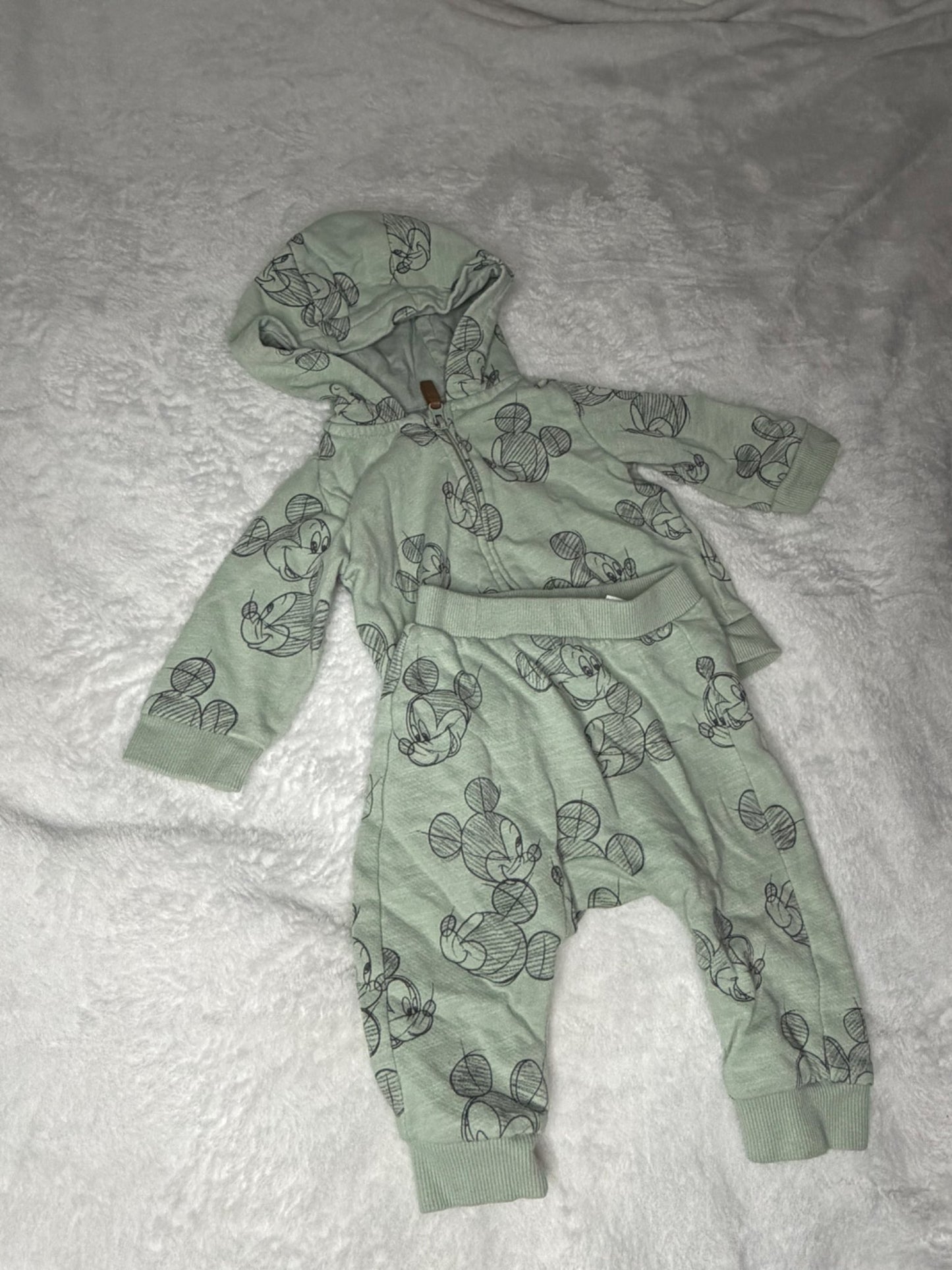 H&M 0-3m (2-4m) Mickey Set, Kids 3 Month (0-3M)
