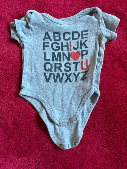 3pc Onesie Bundle “about mom” 6m , Kids 6 Month (3-6M)