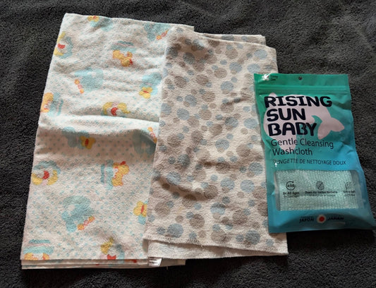 2 Receiving Blankets and Washcloth