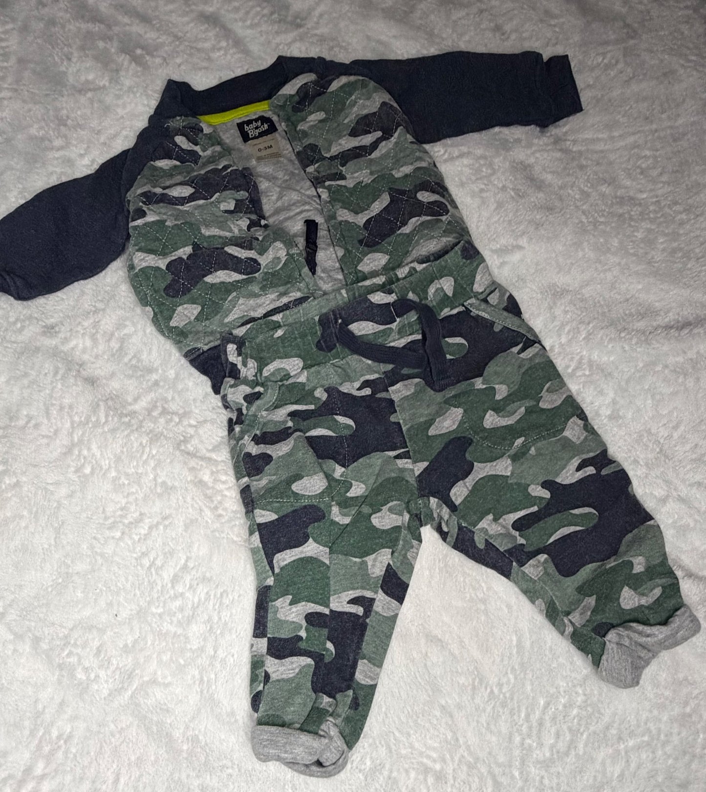 Osh Kosh 2pc Sweat Suit 3m, Kids 3 Month (0-3M)