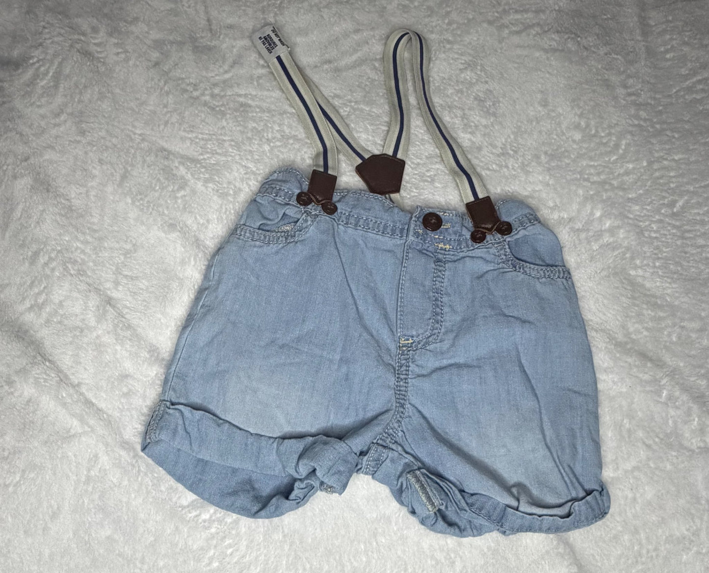 24m Osh Kosh Shorts with Suspenders, Kids 24 Month (18-24M)
