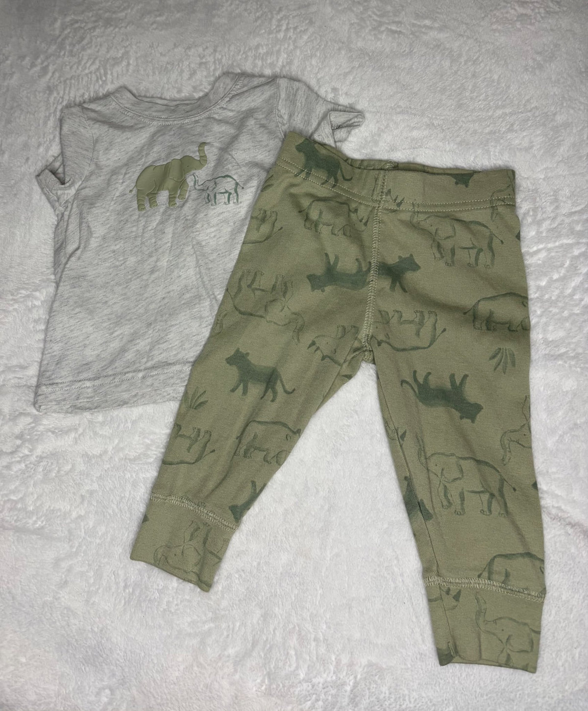 Carters 2pc 9m Elephant Outfit , Kids 9 Month (6-9M)