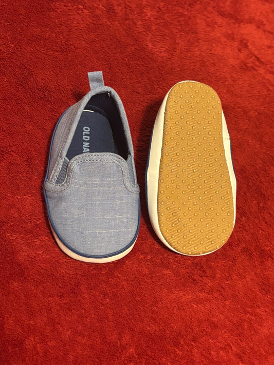 Size 3 Old Navy Slip Ons, Shoes 3 (Baby: 0-12 mth)