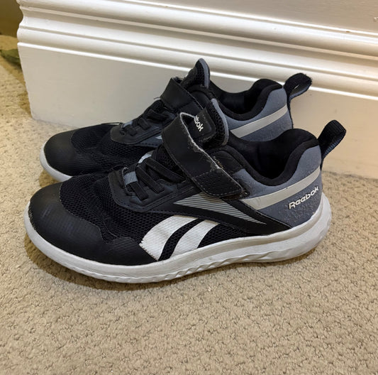 Reebok Velcro runners , Shoes 2 (Kids:4-8yr)