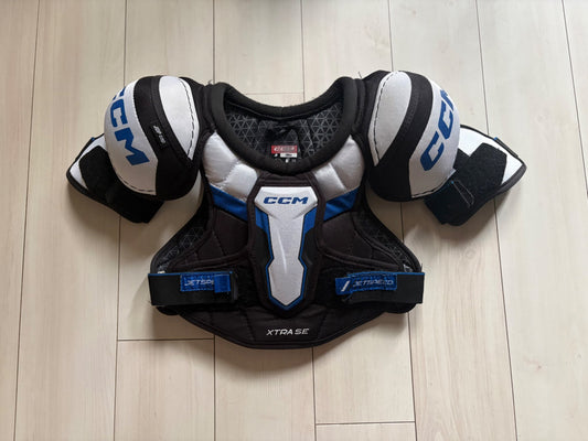 Hockey shoulder pads- CCM Jetspeed (retail new approx $120)