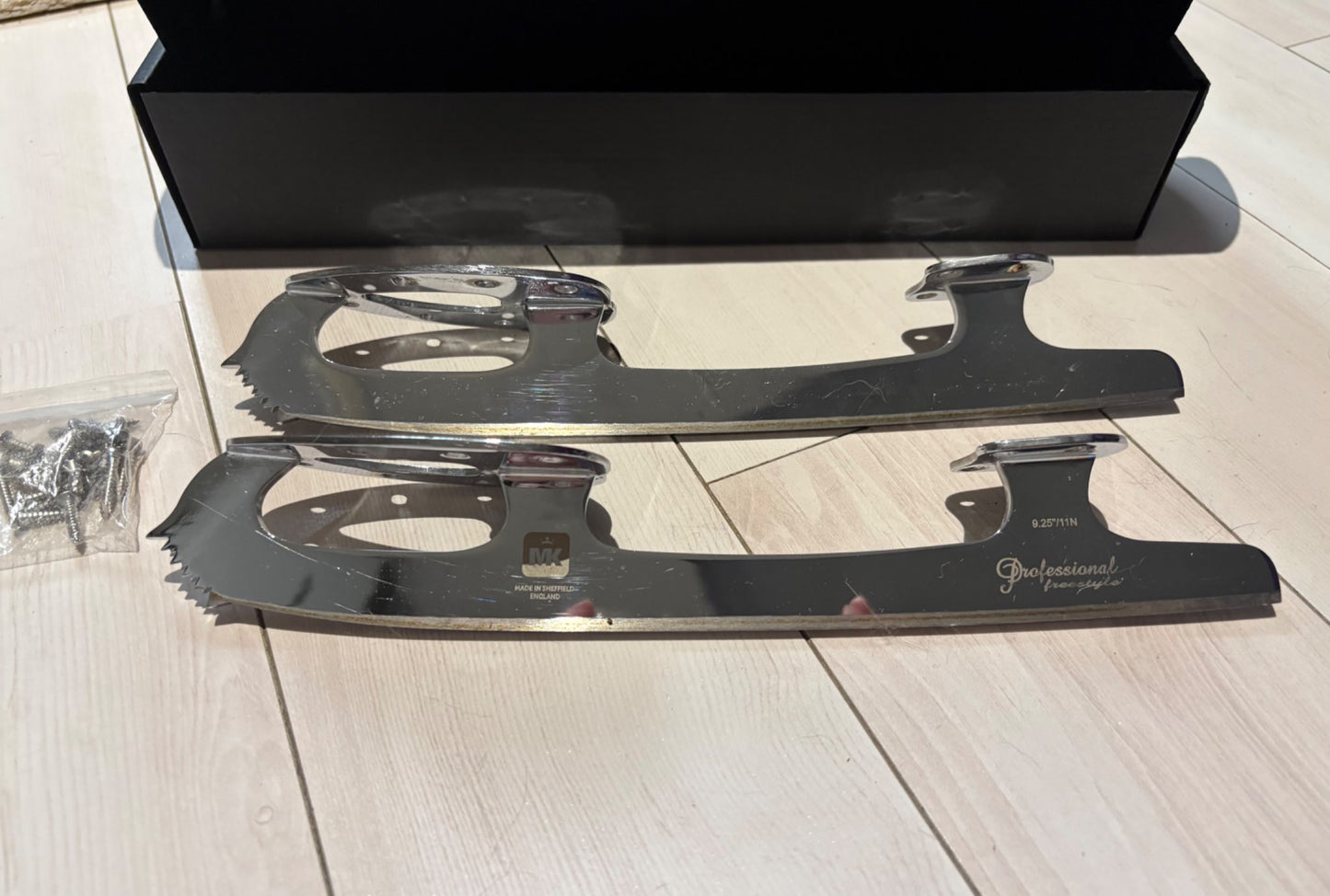 Professional figure skate blades 9.25 inches