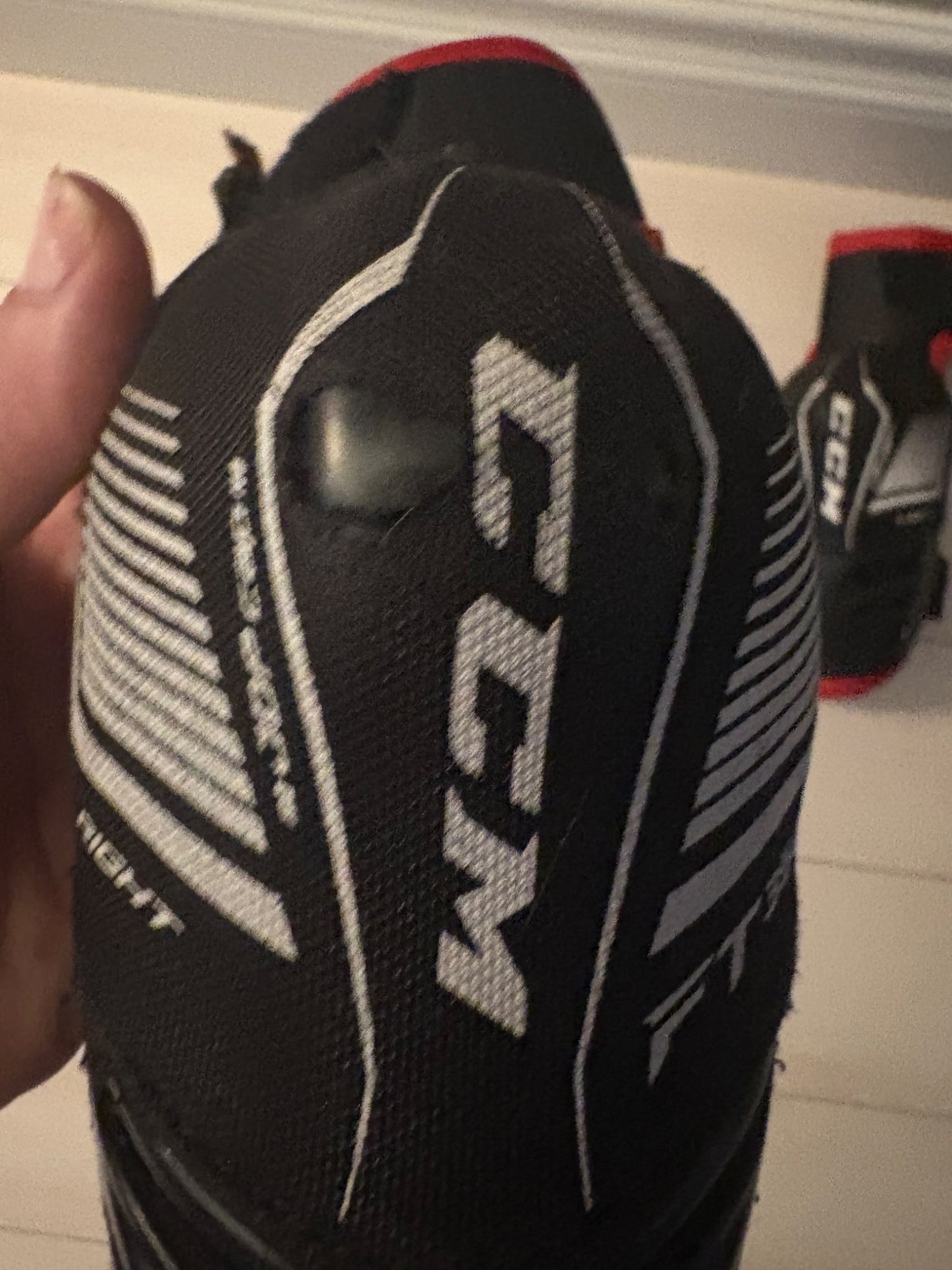 Hockey elbow pads- Junior small