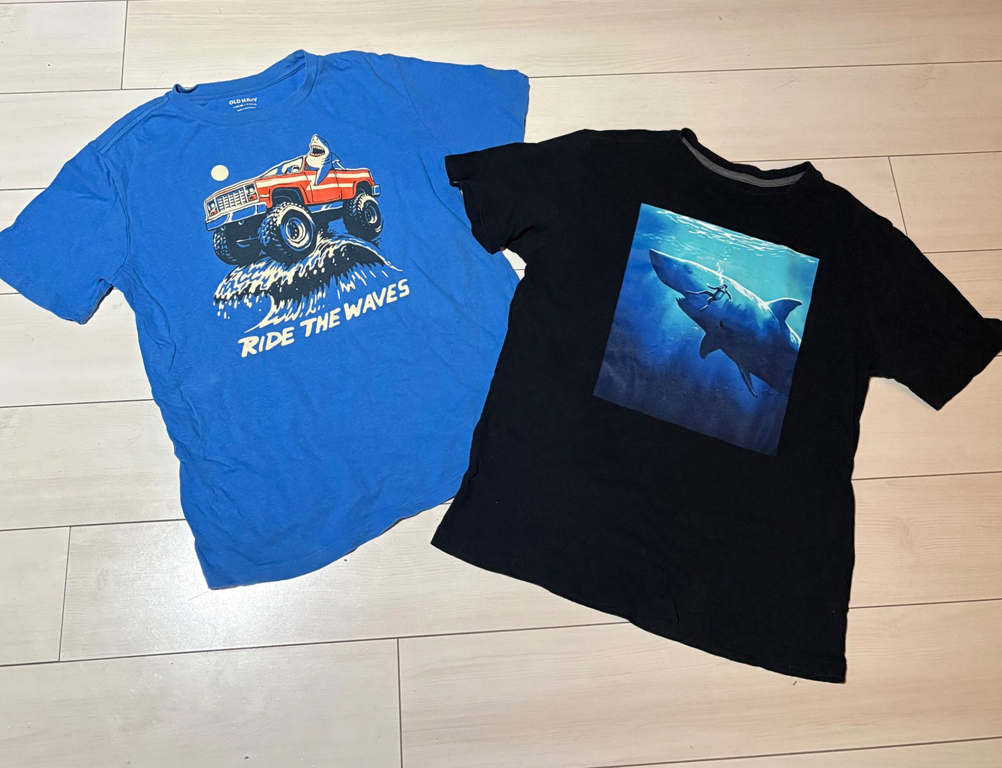Shark!! T-shirts, Kids 10