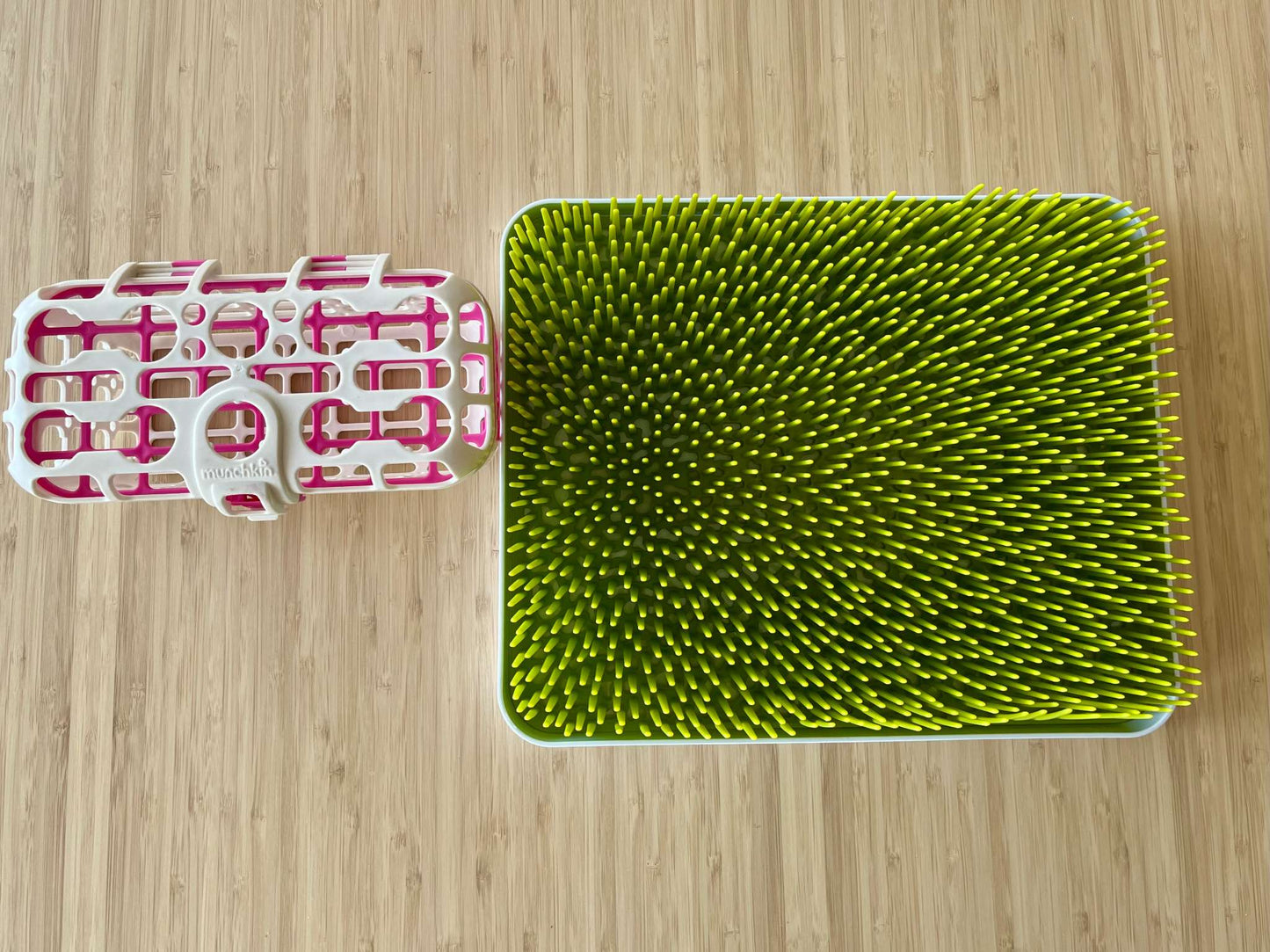 Bottle washing bundle - Munchkin dishwasher basket (pink) + Boon Grass Countertop Baby Bottle Drying Rack, Green