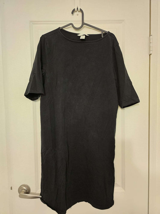 H&M maternity dress black size M, Maternity M (8-10)