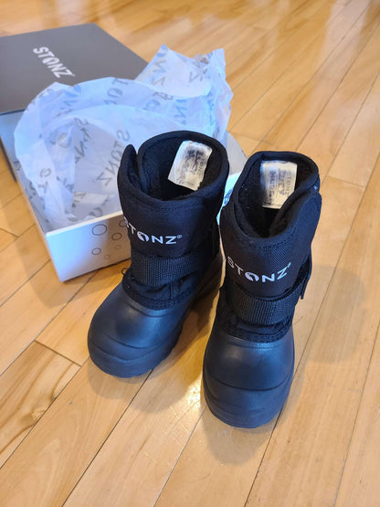 Stonz Trek Winter boots- 7T- Retail $69.99, Shoes 7 (Walkers:12-24 mth)