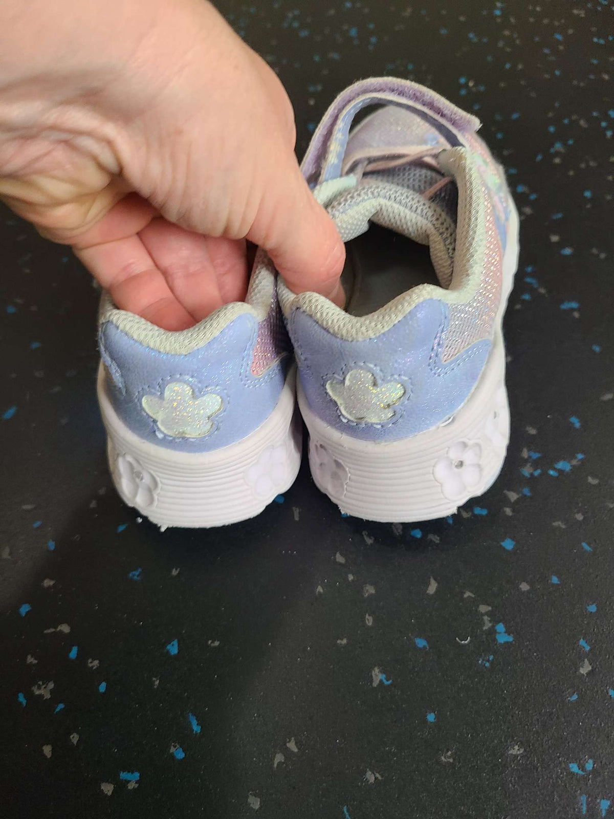 Stride rite size 9.5 girls flashing shoes, retail $80, Shoes 9.5 (Toddler:2-4yr)