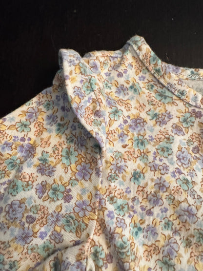 4 Cotton onesies long sleeve, Kids 9 Month (6-9M)