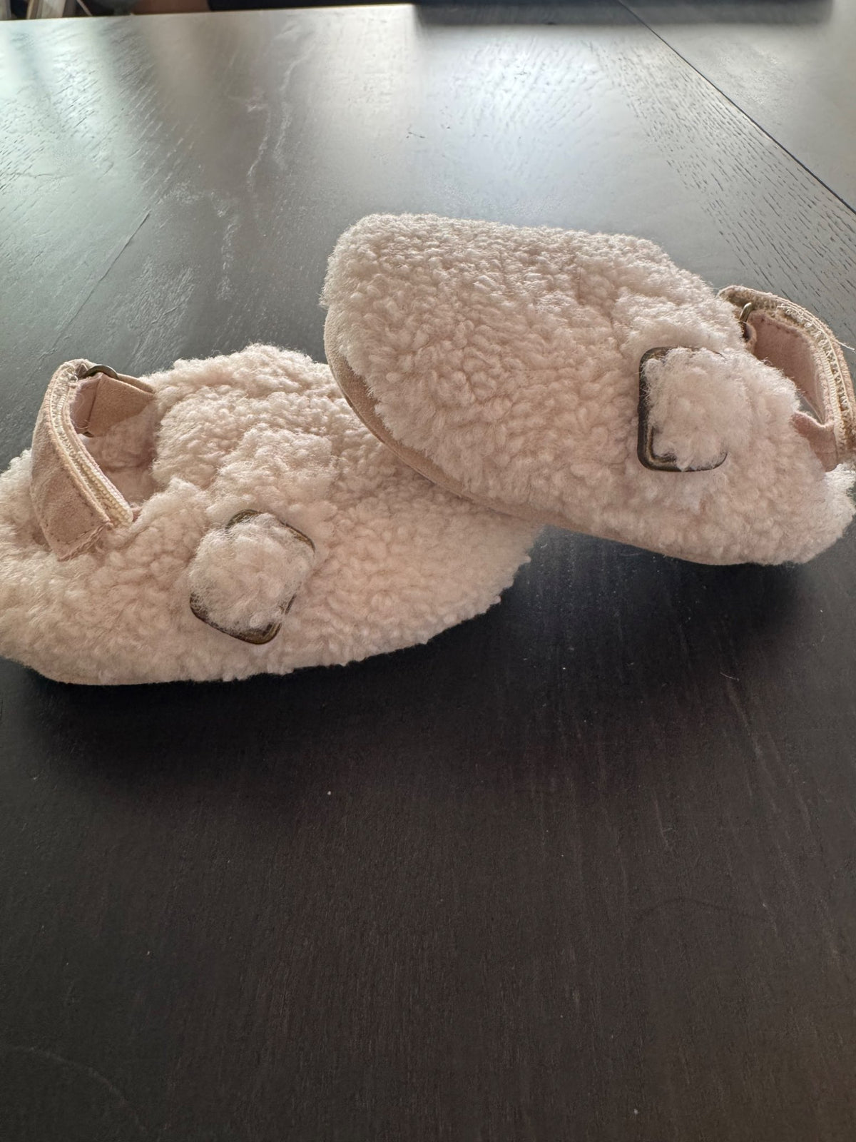 Baby Gap’s “Sherpa Clog”  6-12 months , Shoes 3 (Baby: 0-12 mth)