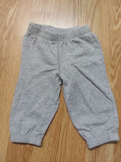 5 pairs of baby pants (various sizes from 3 to 6 months), Kids 6 Month (3-6M)