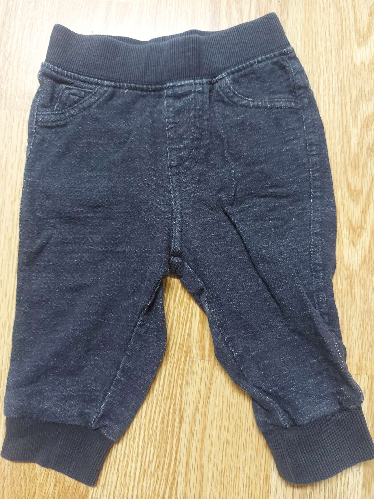 5 pairs of baby pants (various sizes from 3 to 6 months), Kids 6 Month (3-6M)
