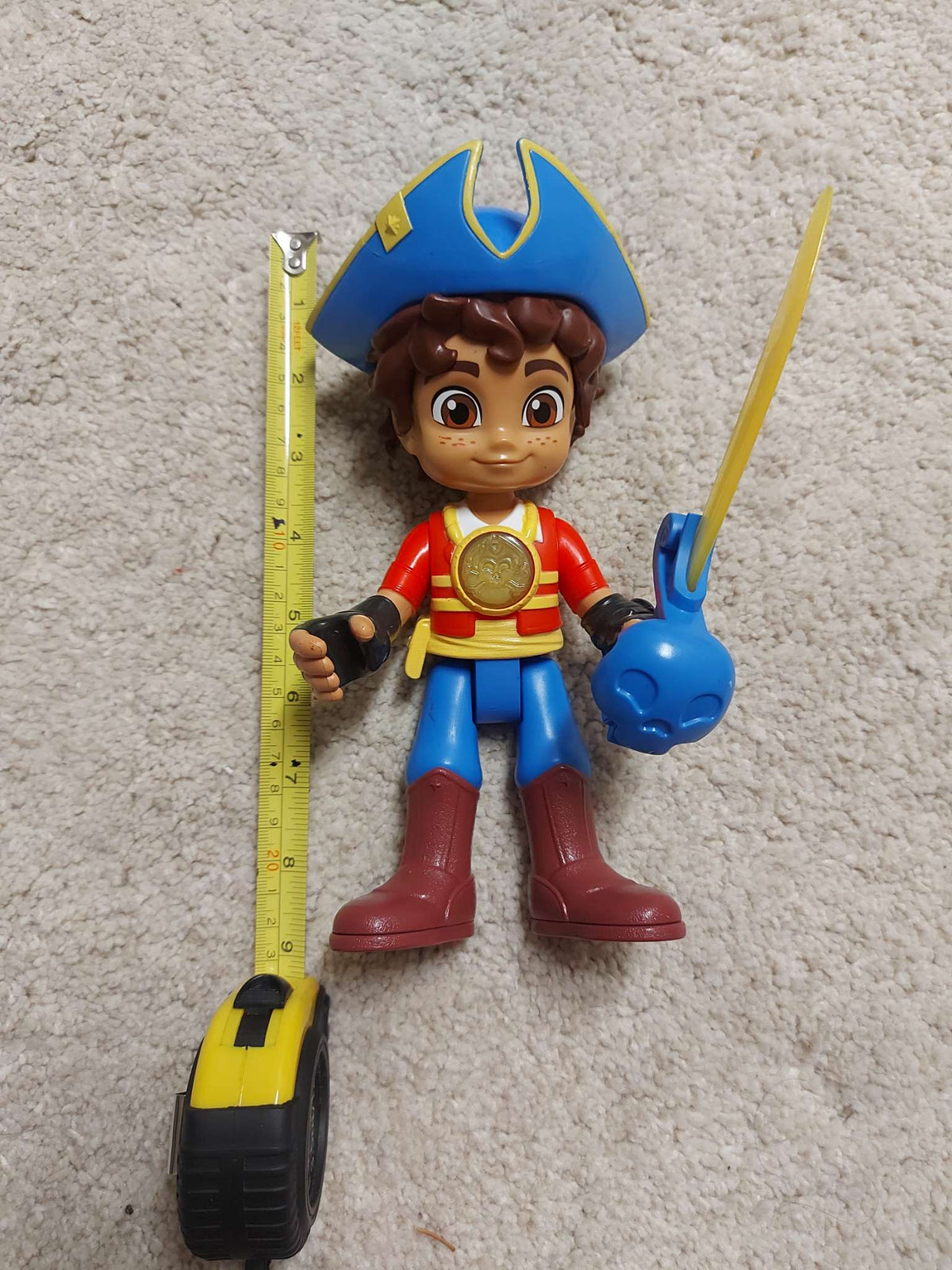 Santiago figurine 9 inches
