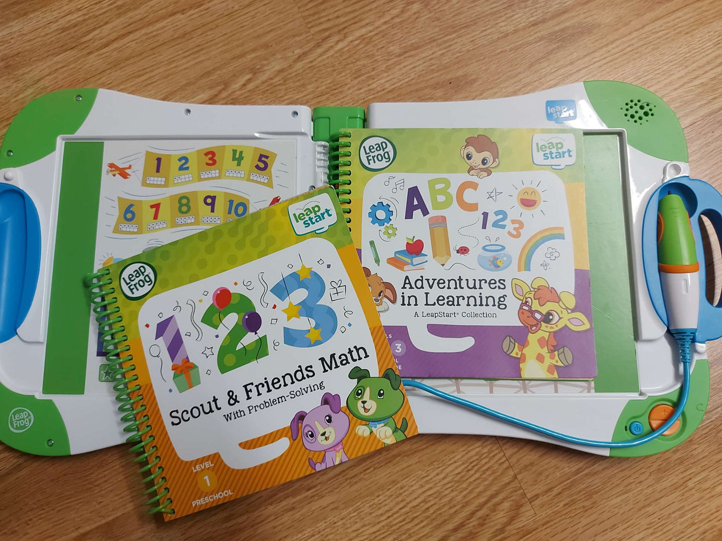 LeapStart Learning Success Interactive System Bundle - Green