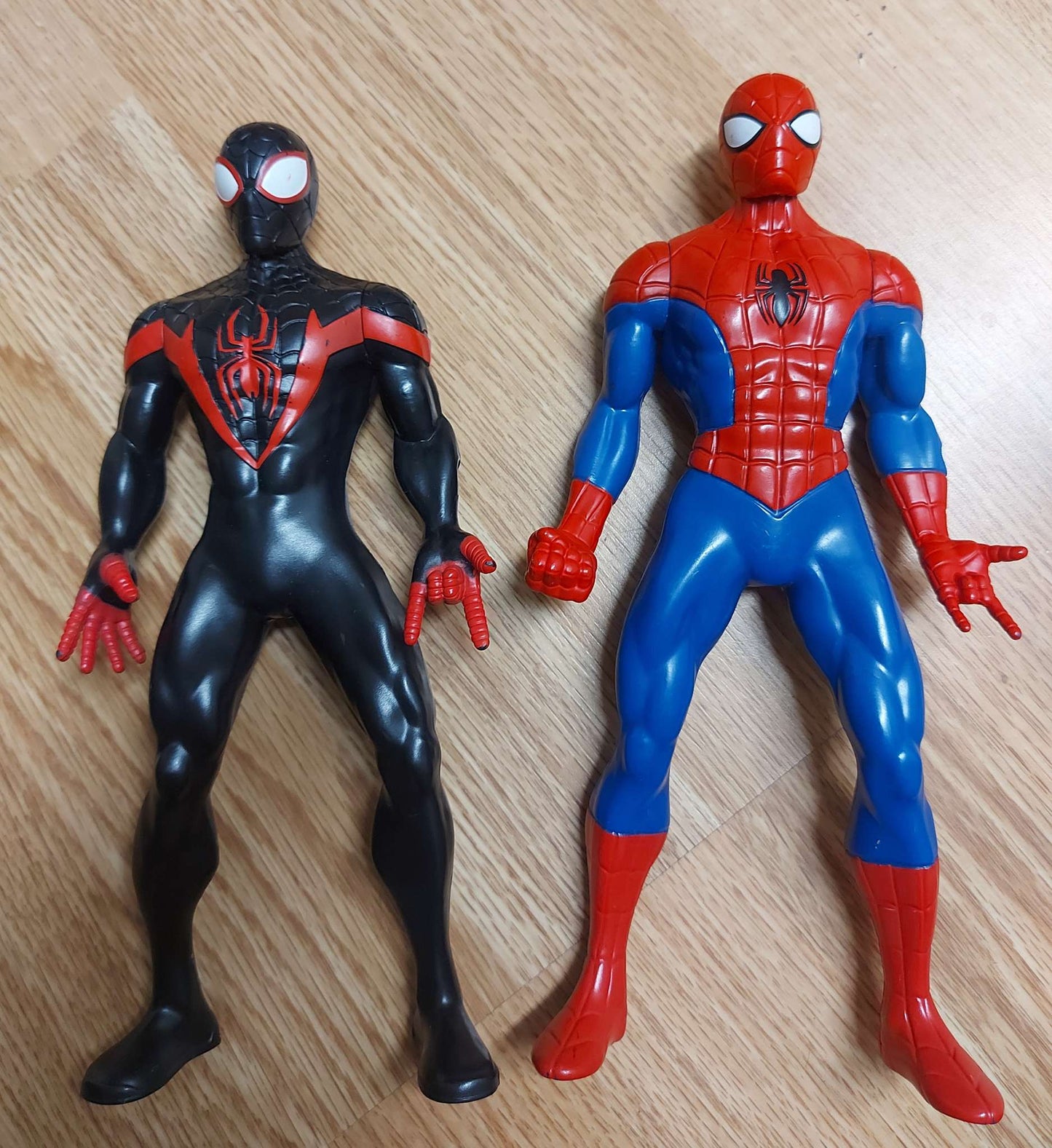 Lot of 6 Marvel Super Heroes Action figures