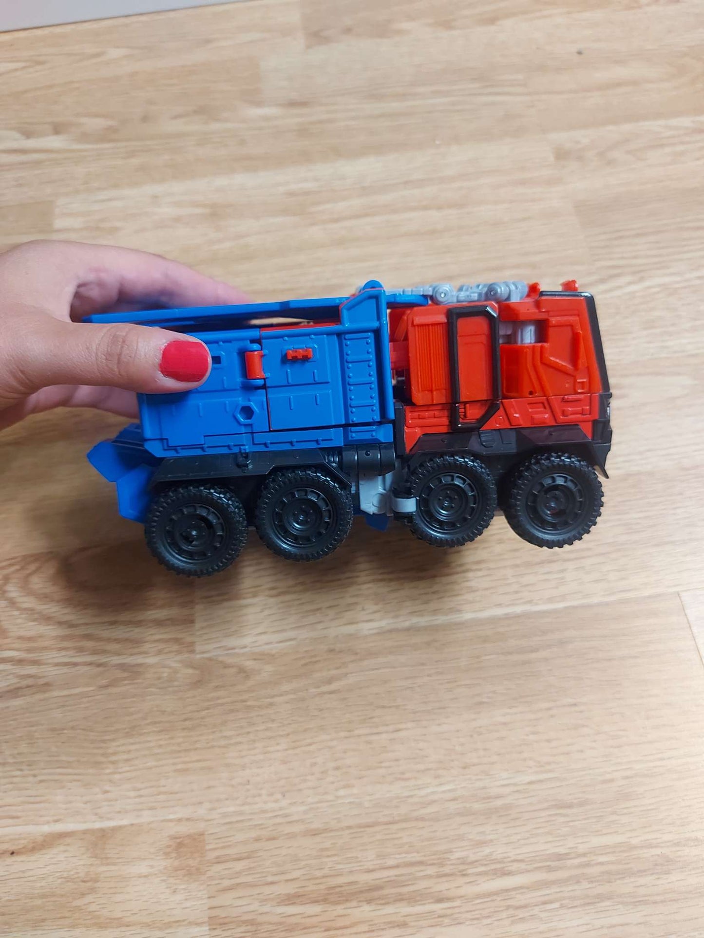 Transformers - Optimus Prime Action Figure