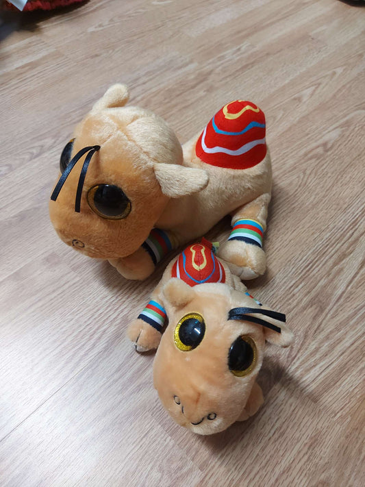 Lot of Camal stuffed animals