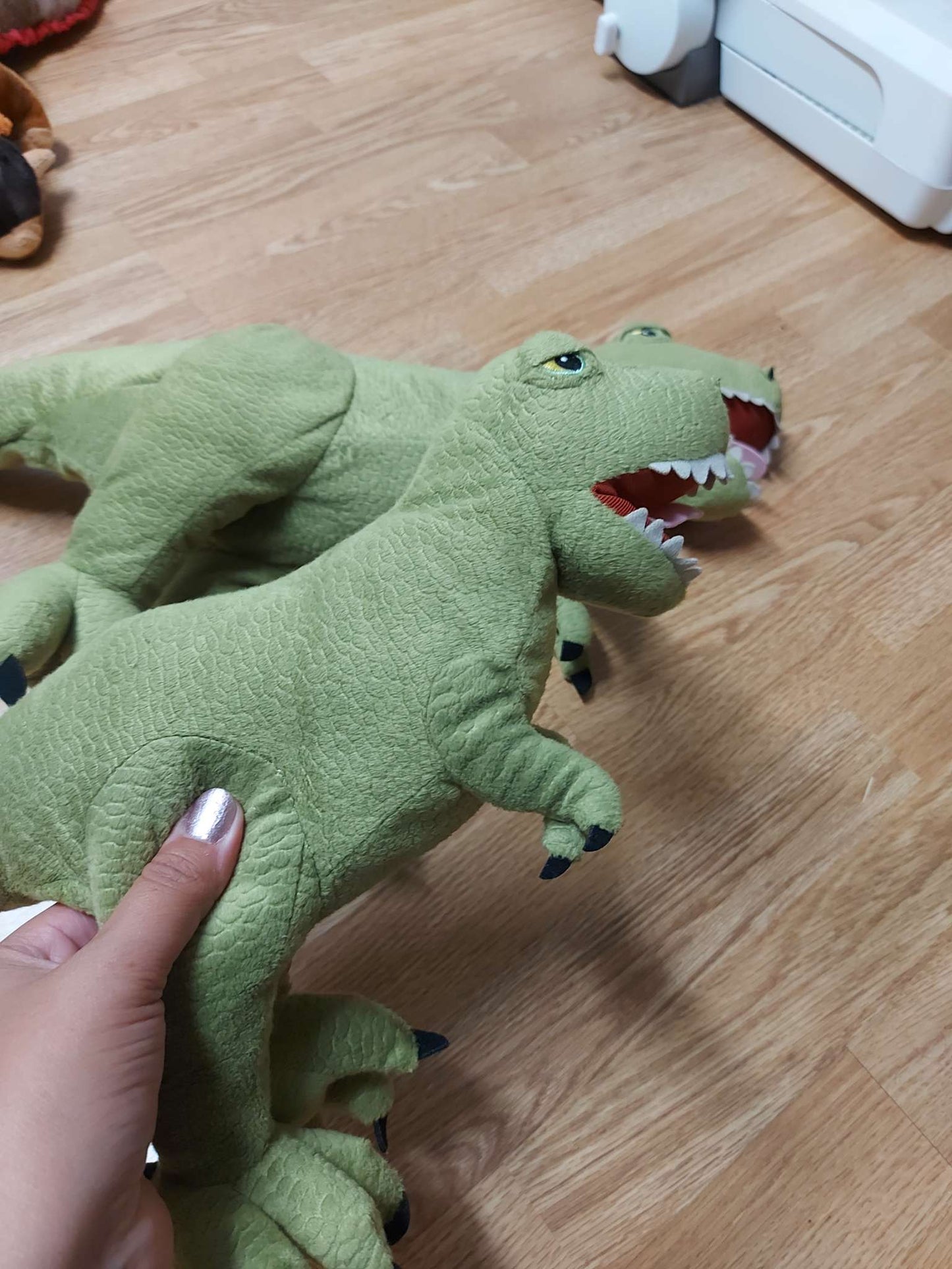 Lot of 2 Dinosaurs stuffed animals