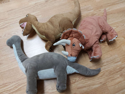 Lot of 3 dinosaurs stuffed animals