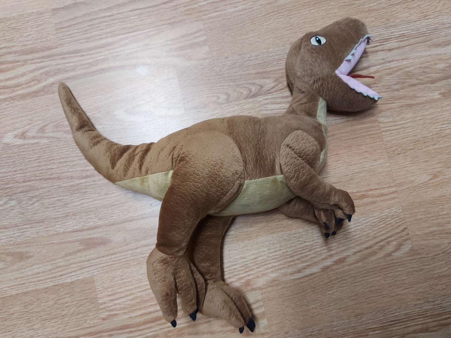 Lot of 3 dinosaurs stuffed animals