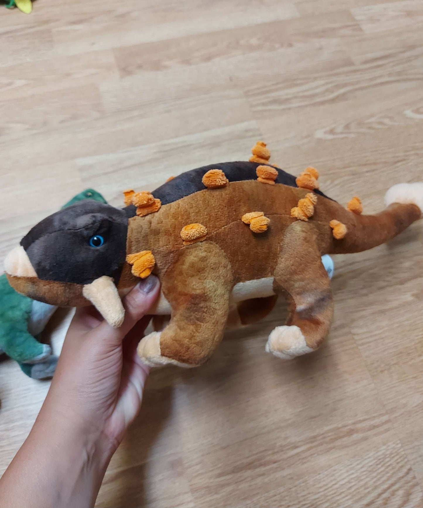 Lot of 2 dinosaurs stuffed animals