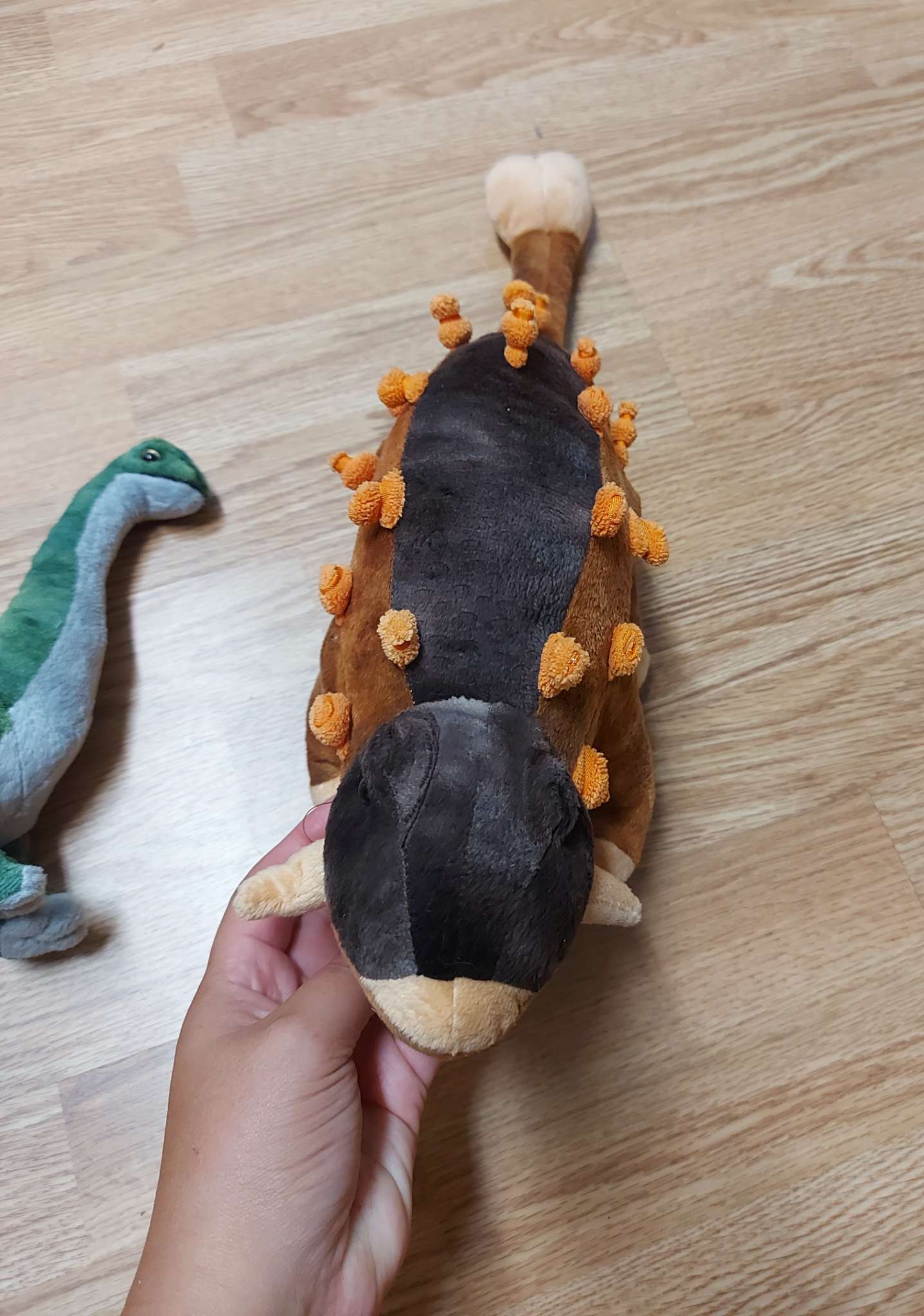 Lot of 2 dinosaurs stuffed animals