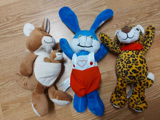 Lot of 3 Kinder stuffed animals