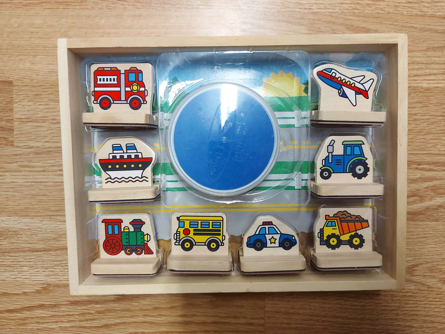 Melissa & Doug - Wooden 8 vehicles stamp set
