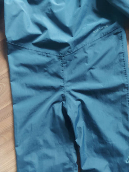 Ripzone One piece Rain Suit - Size 5T (Retails for 80$), Kids 5/5T (extra small)