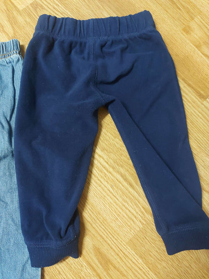 Two pairs of pants - Carter's - Size 18 months, Kids 18 Month (12-18M)
