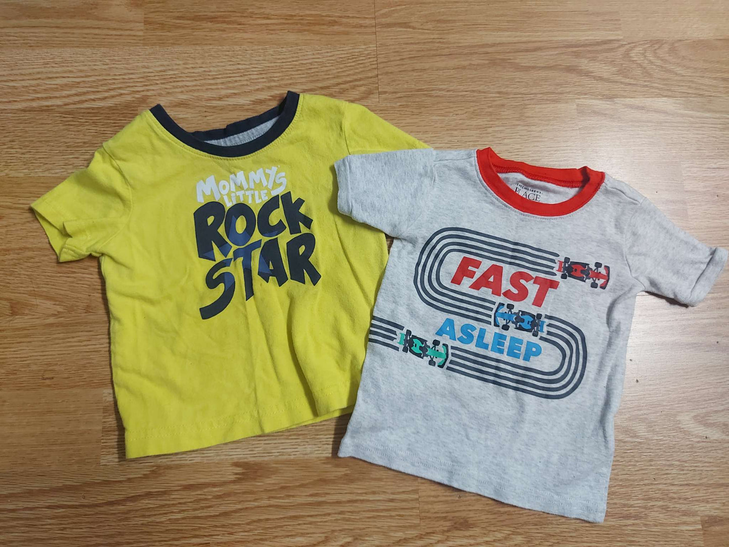 Lot of 2 tshirts - Size 12-18 months, Kids 18 Month (12-18M)