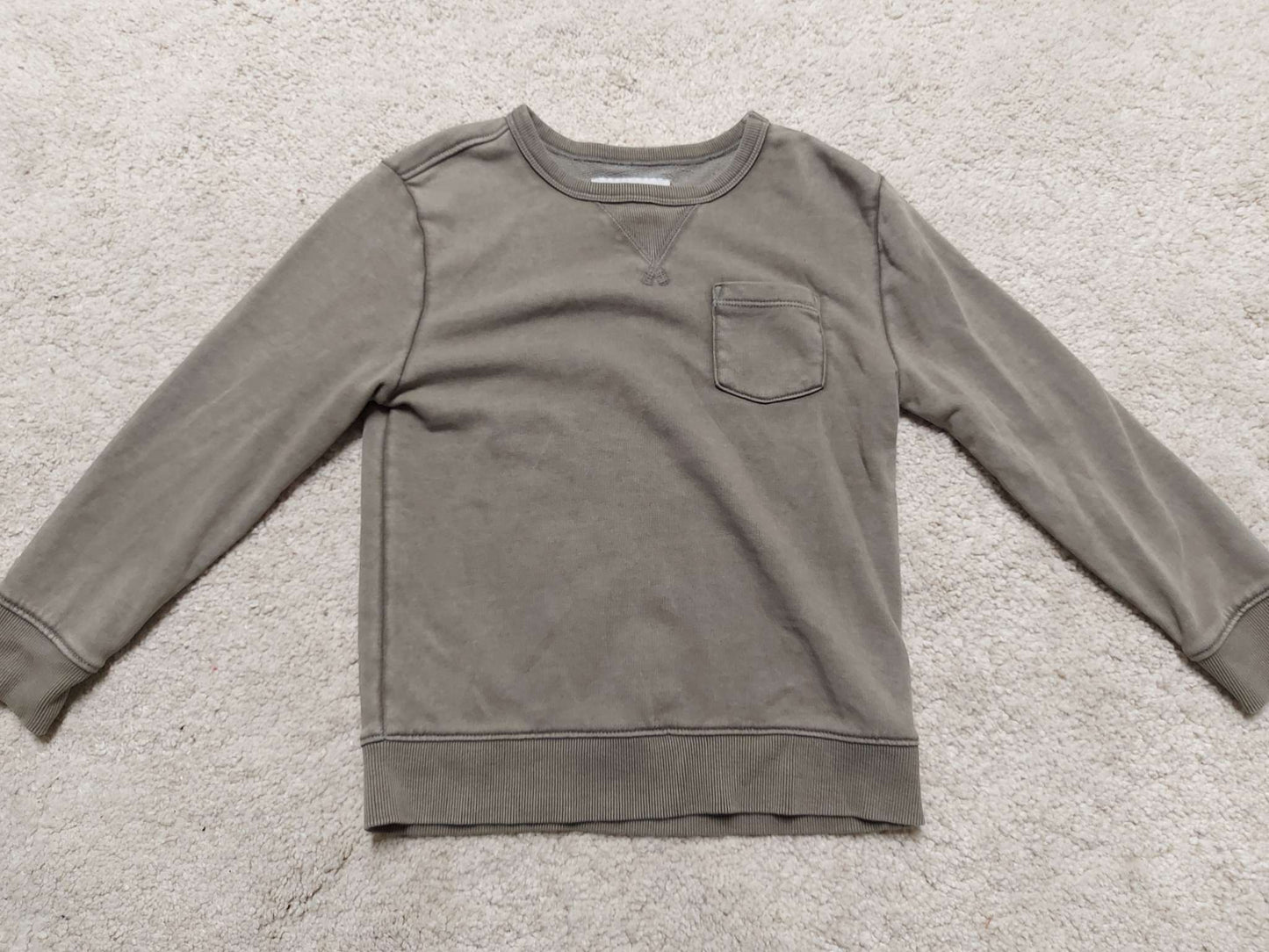 Lot of 2 sweaters - size 5T, Kids 5/5T