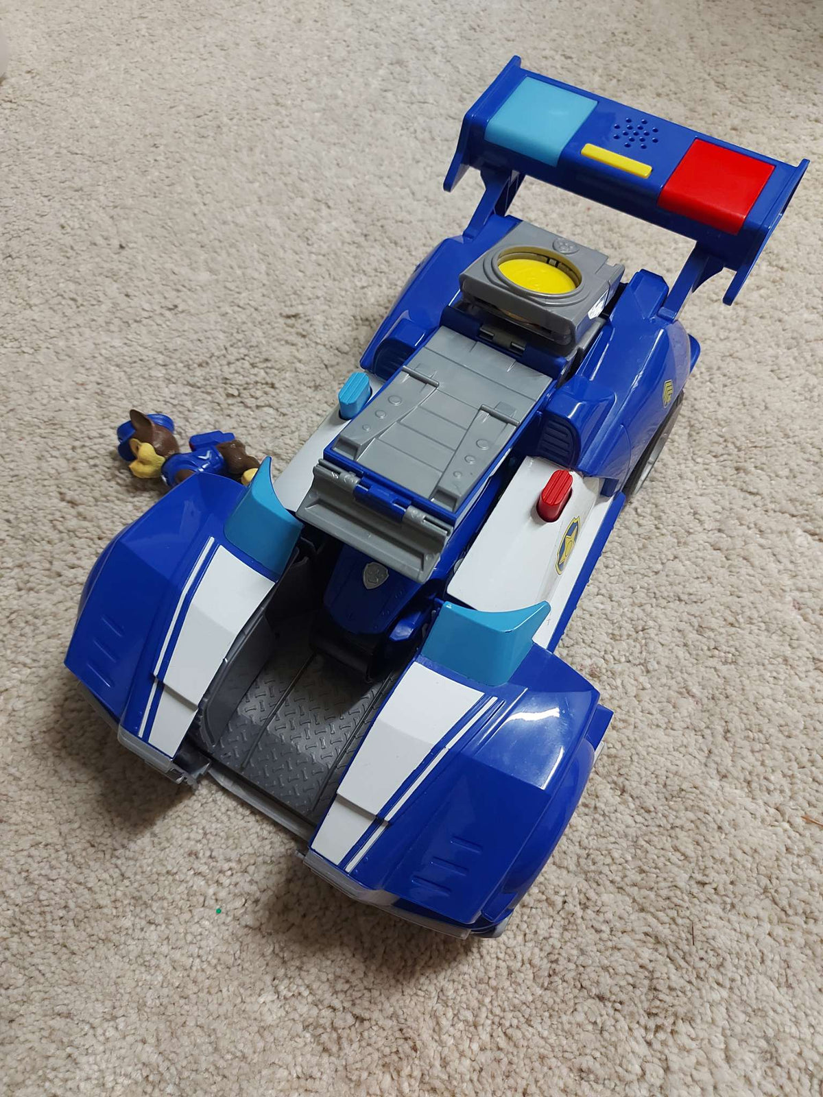PAW Patrol, Chase 2-in-1 Transforming Movie City Cruiser Toy Car with Motorcycle, Lights, Sounds and Action Figure
