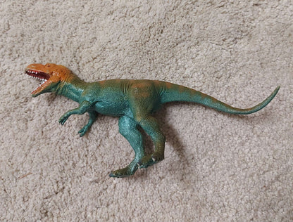 Lot of 6 large dinosaurs