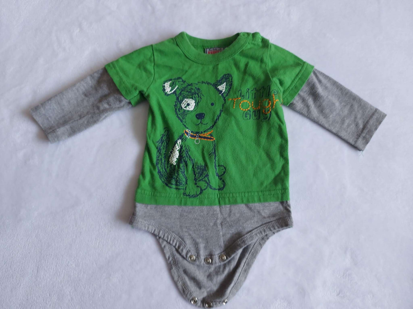 Lot of 2 long sleeve onesies, Kids 9 Month (6-9M)