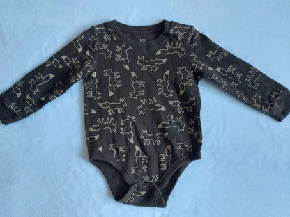 Lot of 2 Joe Fresh onesies - Size 18-24 months, Kids 24 Month (18-24M)