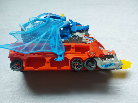 Hot Wheels City Toy Car Track Set, ultimate Dual Dragon Transporter