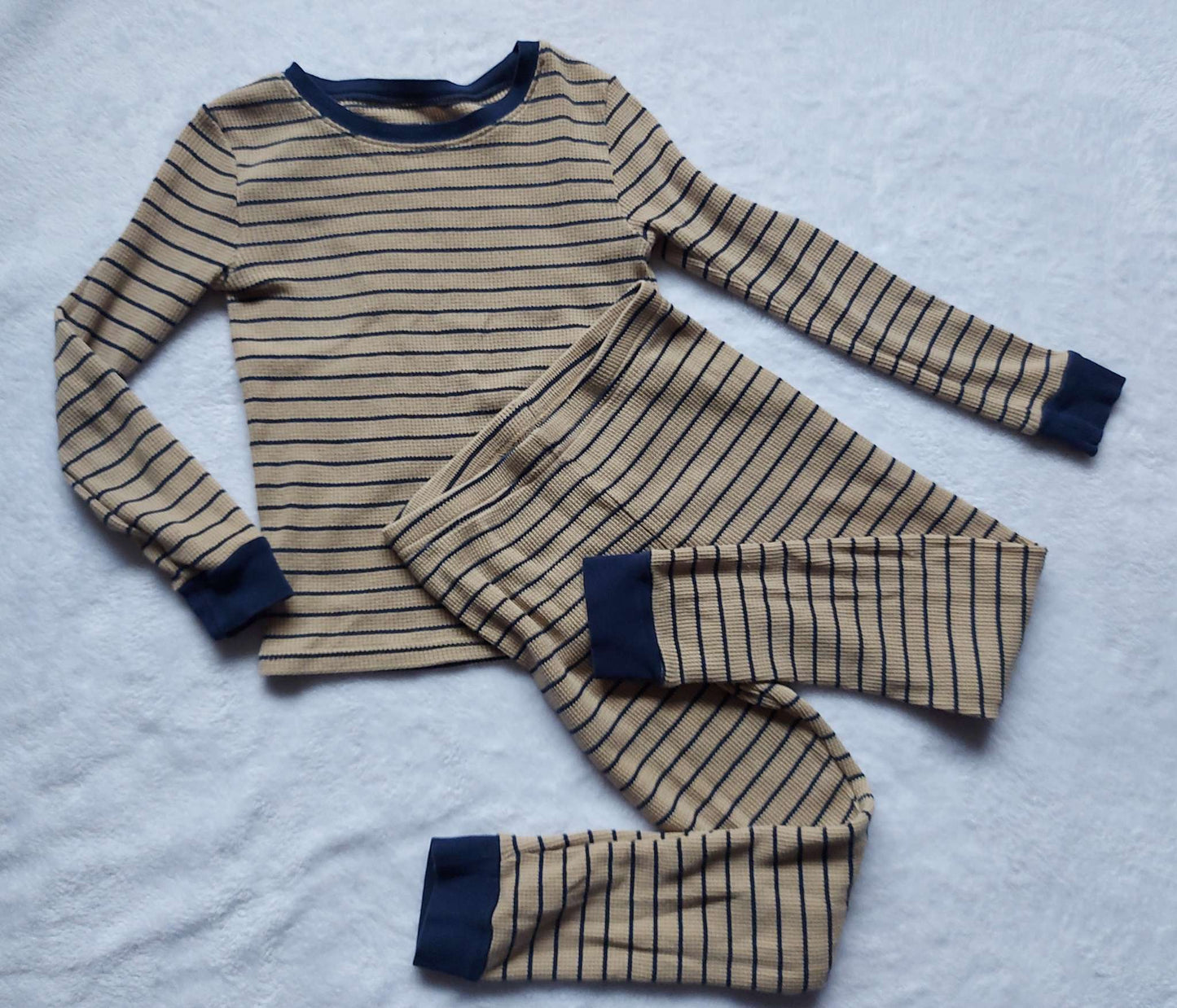 Lot of 4 pairs of boy pajamas - Size 6 (Carter's), Kids 6/6X