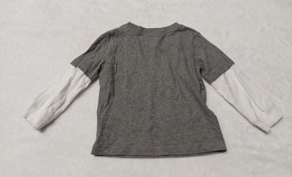 Lot of 2 long sleeve tshirts - Size 12 months, Kids 12 Month (9-12M)