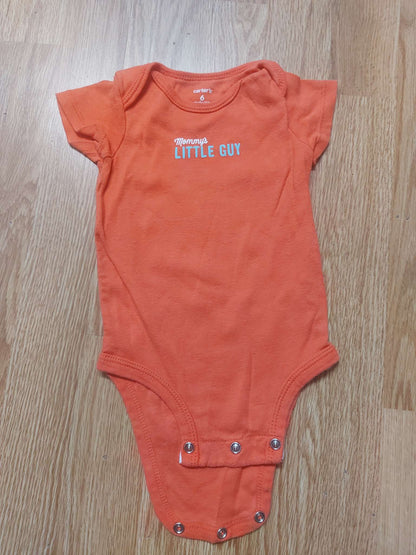 Bundle of 7 Carter's onesies - Size 6 months, Kids 6 Month (3-6M)