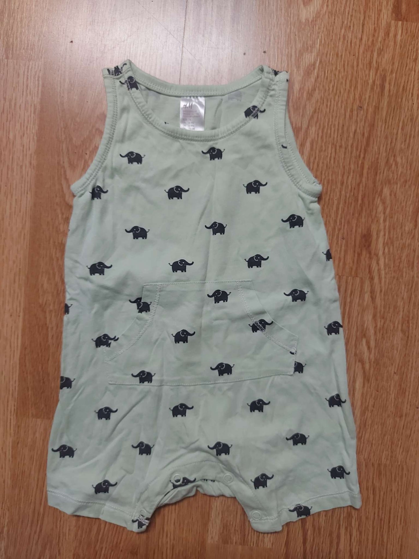 H&M Summer rompers - size 6-9 months, Kids 9 Month (6-9M)