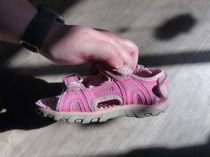Girl size 10 Pink Sandals, Shoes 10 (Toddler:2-4yr)