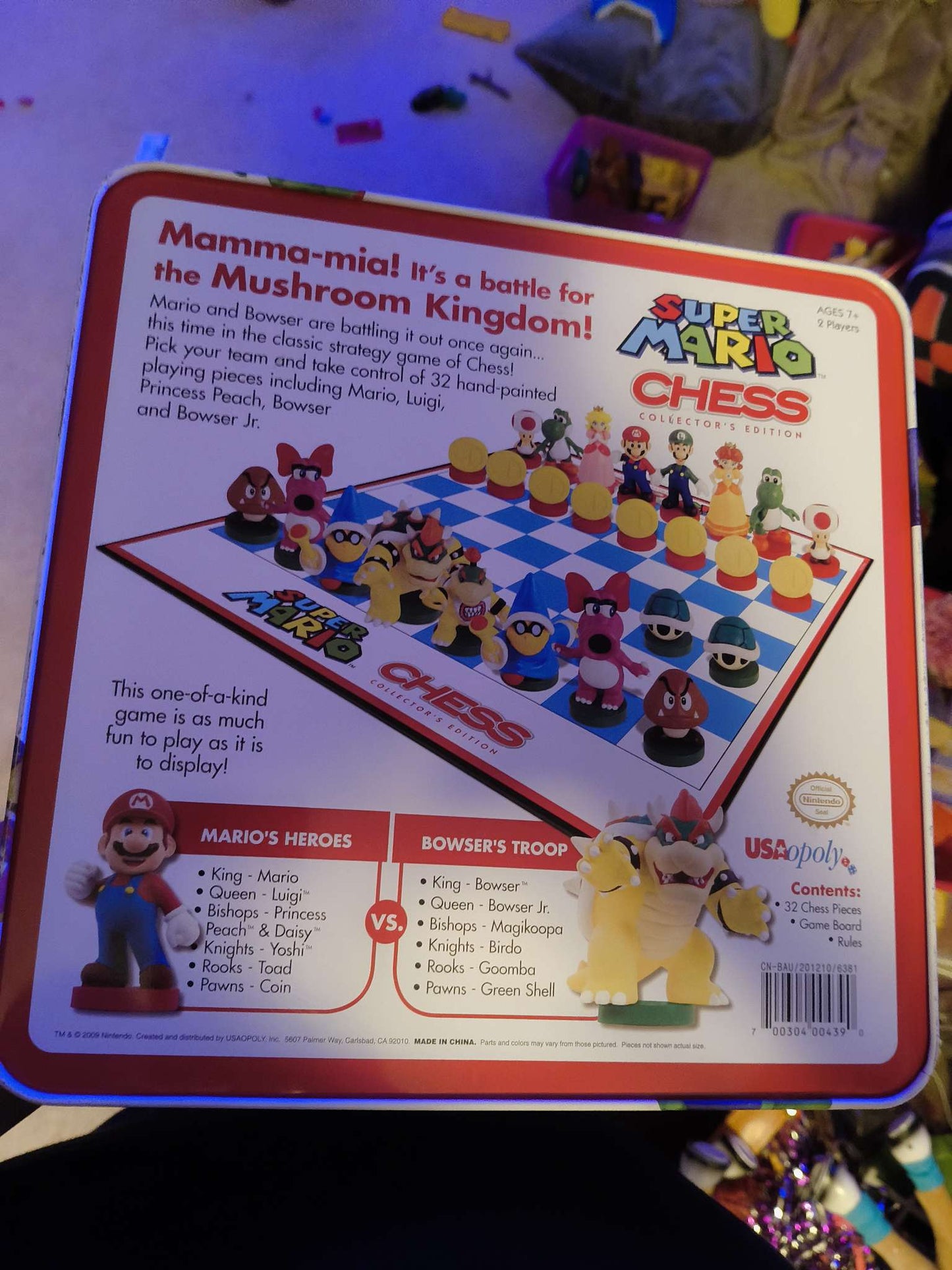 Mario Chess set in tin