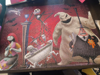Good nightmare before Christmas 300 piece puzzle