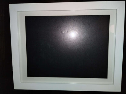 Magnetic picture frame for kids artwork