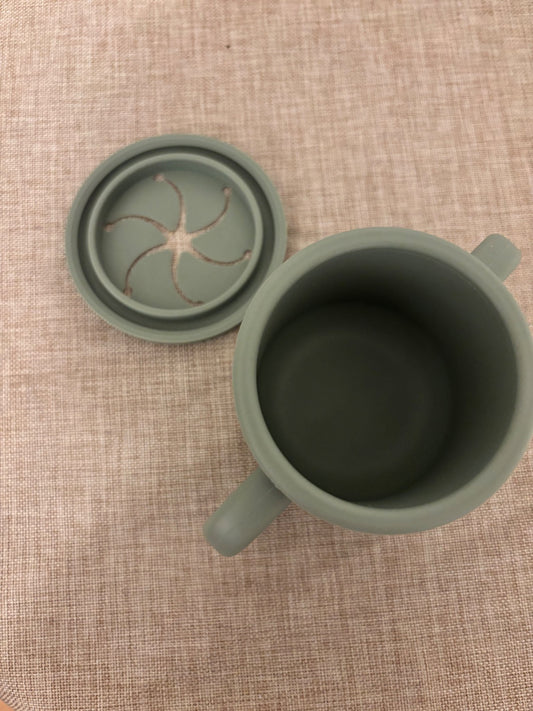 Snack and grab silicone container